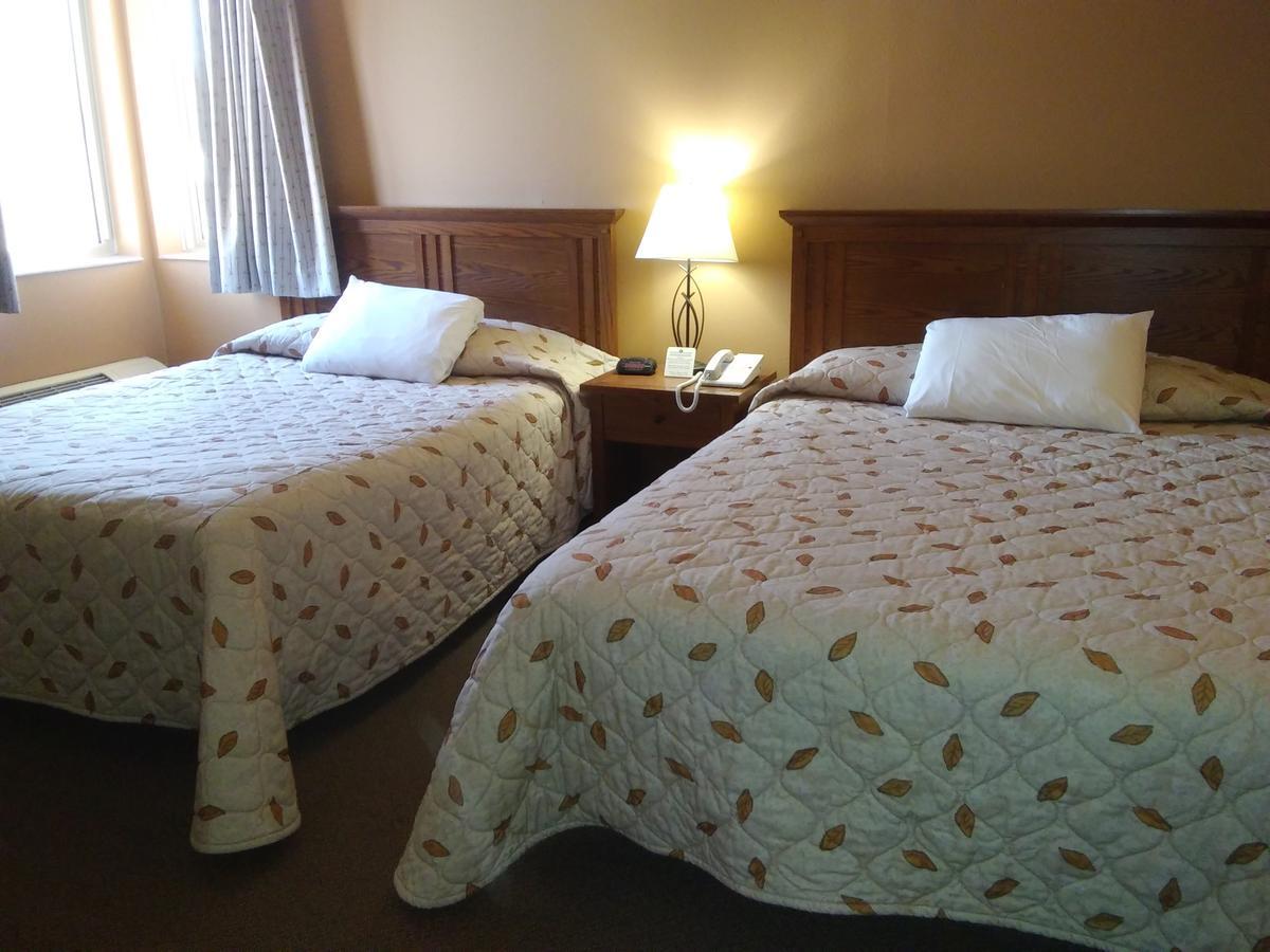 Prairie Inn & Suites Holmen Eksteriør billede